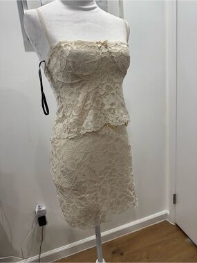 Forever 21 Lace 2 pieces set